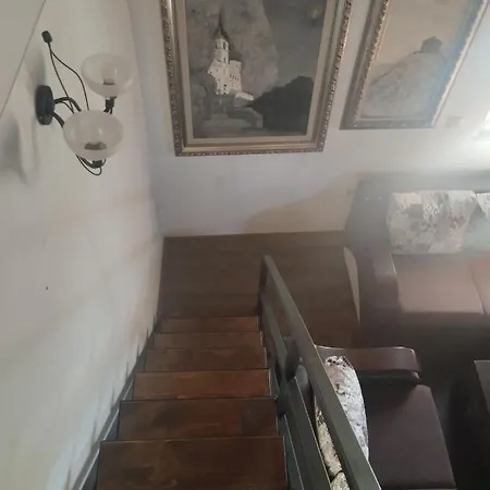 아파트 Woodstone 포드고리차